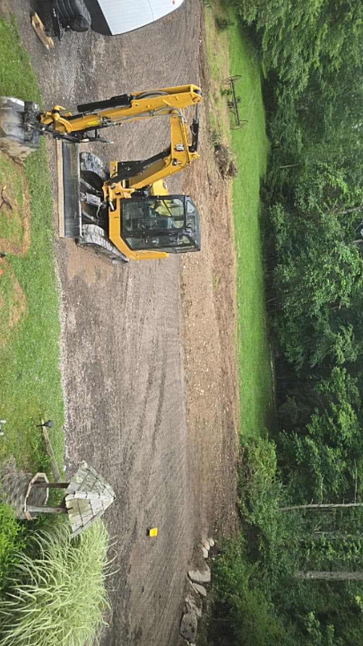 Gallery photos for Tree Removal, Stump Grinding, and Driveway Grading Done Right: Image #8